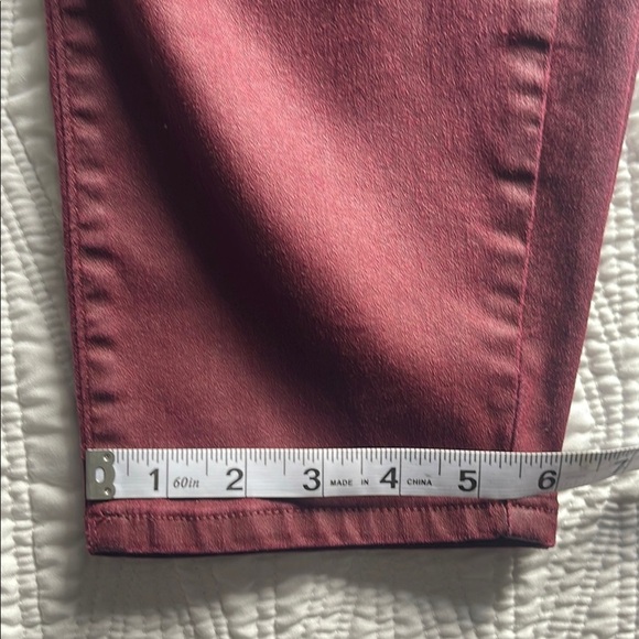 Zara women’s High Rise Burgundy Jeans Size 2 elastic at the waist - Picture 10 of 14